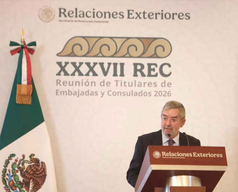 El canciller en la reunión anual de embajadores y cónsules